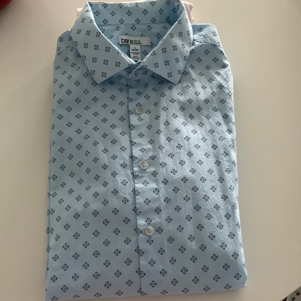 Men’s long sleeve button down shirt size L